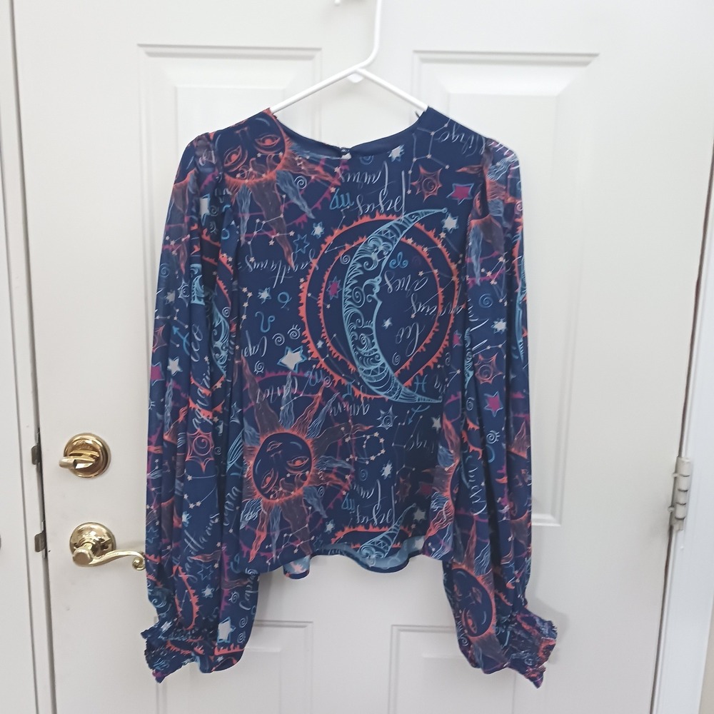 Aura Women Blue Celestial Zodiac Sun Moon Print Bishop Sleeve Blouse M LWT1297RD